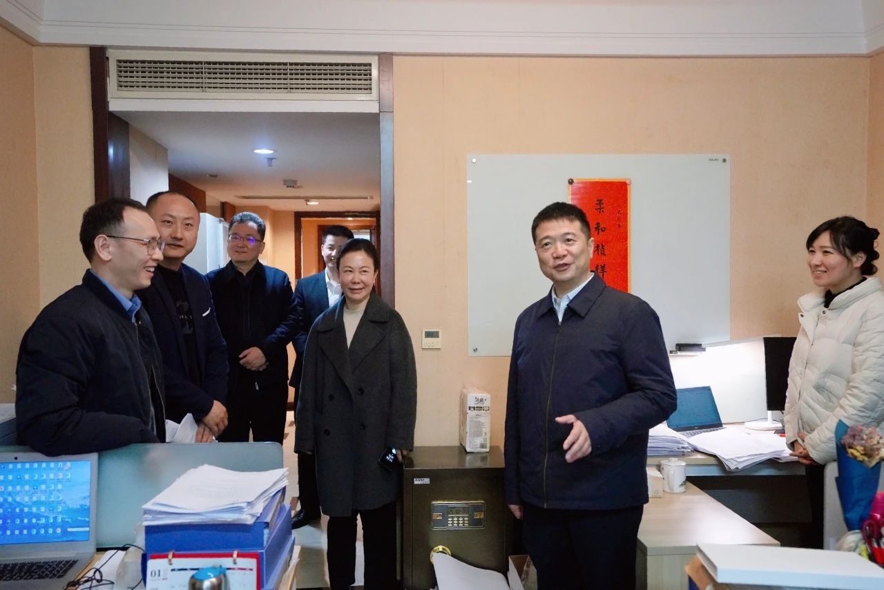 溫暖啟航，共赴新篇！—— 省旅投集團(tuán)領(lǐng)導(dǎo)走訪慰問(wèn)干部職工